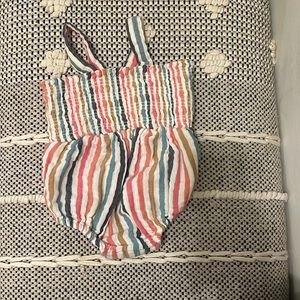 Old navy baby romper size 0-3 months multi color